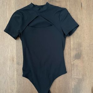 ABERCROMBIE Cutout T-shirt Bodysuit